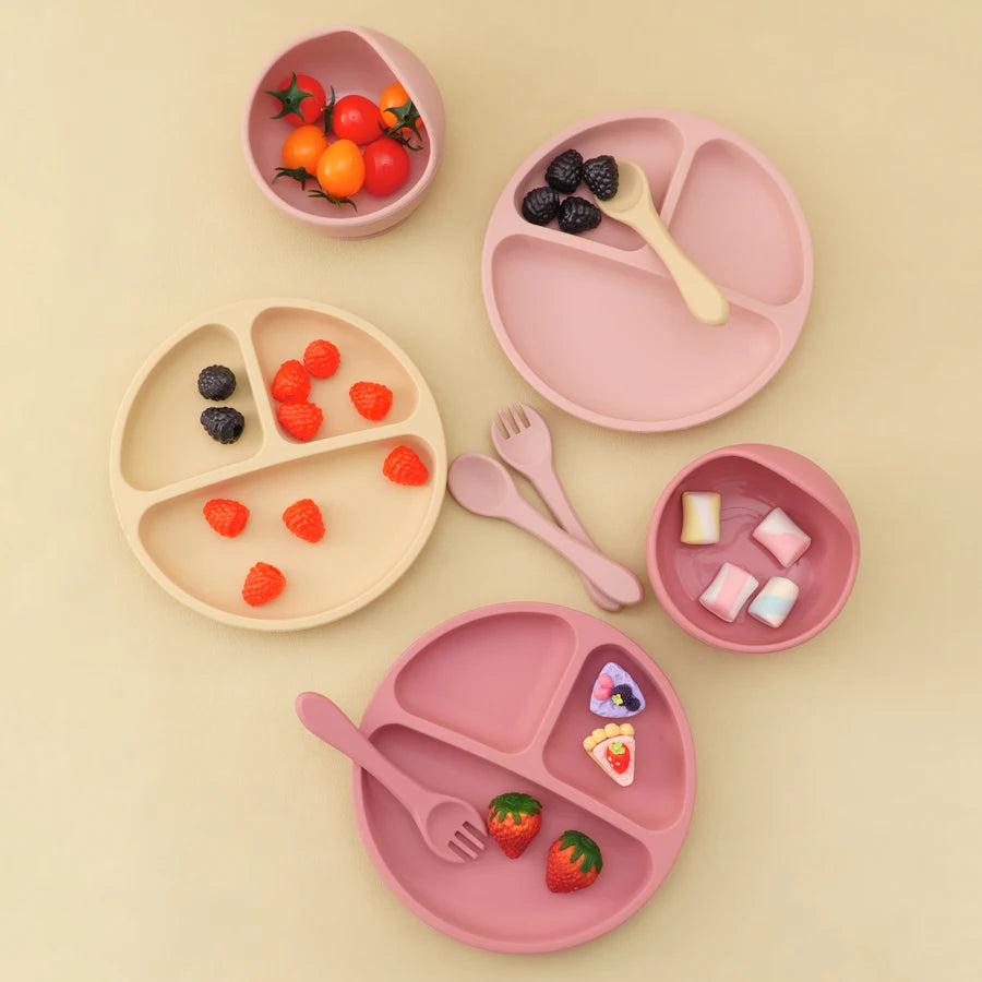 4PCS Silicone Baby Feeding Set BPA Free Suction Bowl Eating Training Spoon